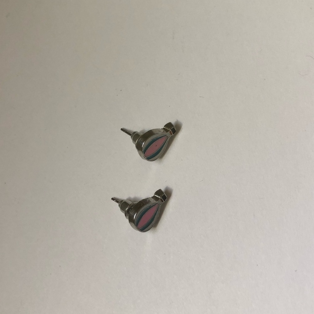 unworn/ cleaned cute air ballon earrings